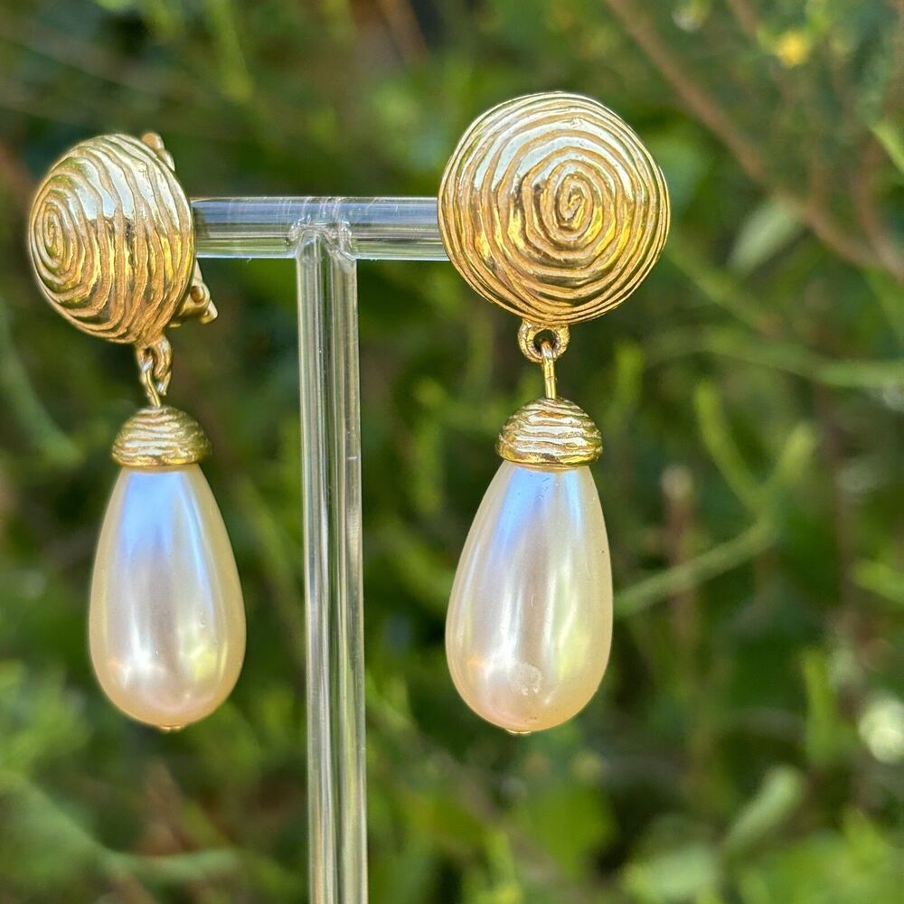 Vintage Givenchy Gold Tone Clip On Dangle Teardrop Earrings Faux Pearl 2" - Picture 7 of 9